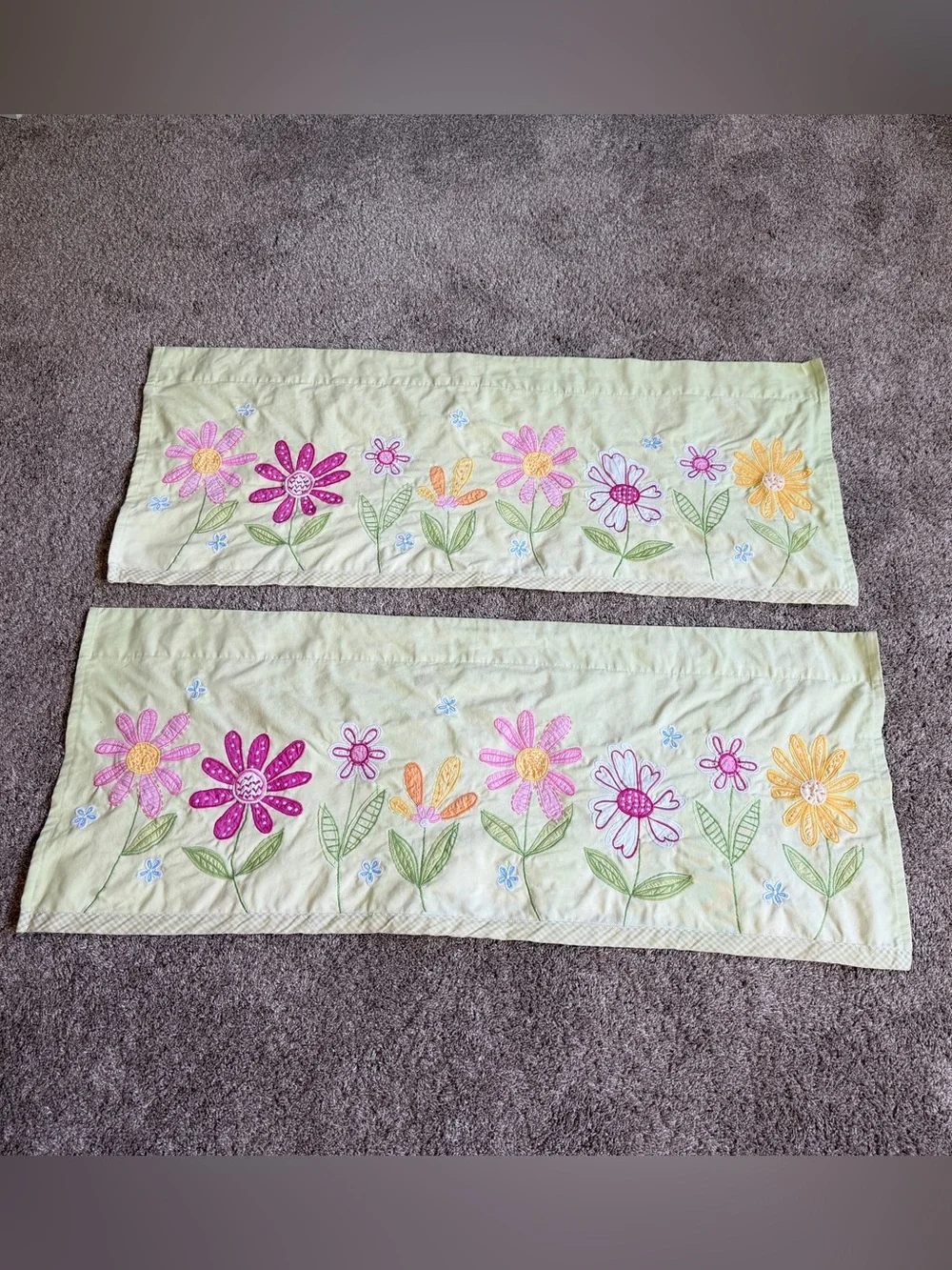 Pottery Barn Kids Yellow Green Pink Daisy Garden Window Valances Set 2 Flowers